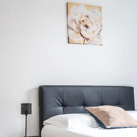 Holiday home Maison Confort, Parking, Clim, Garage 3ch 5p *